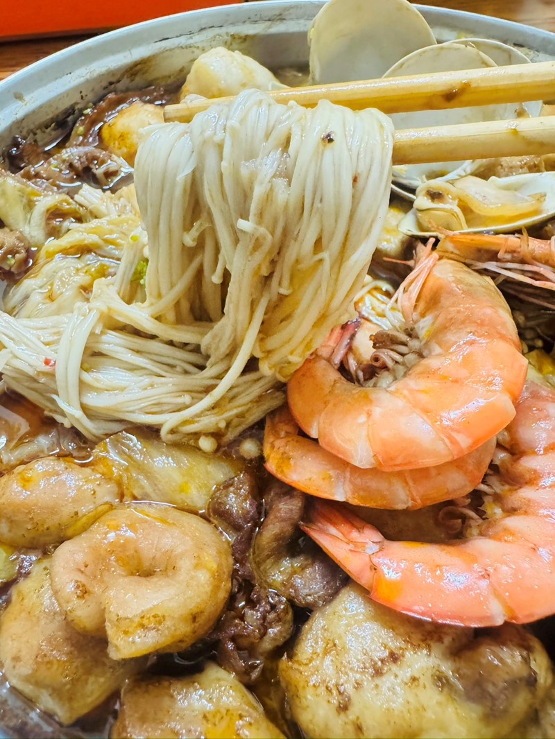 女人知己試用大隊,口碑行銷,部落客行銷,草食研 十三香赤麻辣鍋底包,麻辣鍋,鍋底包,火鍋,素食,蔬食,大哉良食,草食研,Vegan,可以喝湯的麻辣鍋
